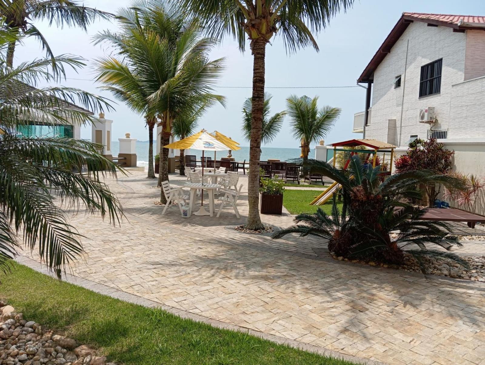Golfinhos Apart-Hotel - Apto Terreo Frente Ao Mar!!! Флорианополис Экстерьер фото
