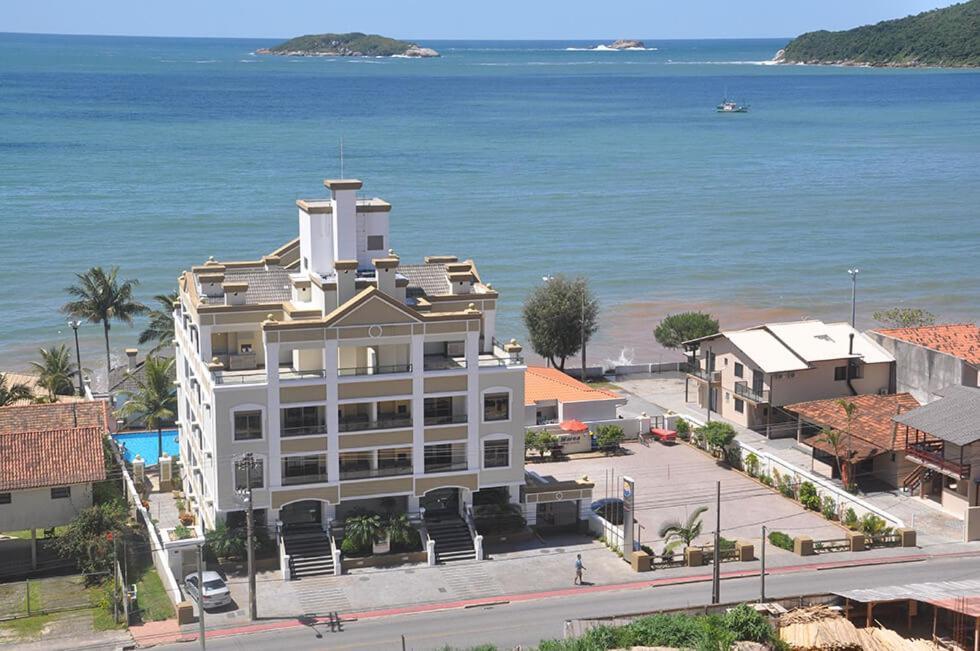 Golfinhos Apart-Hotel - Apto Terreo Frente Ao Mar!!! Флорианополис Экстерьер фото