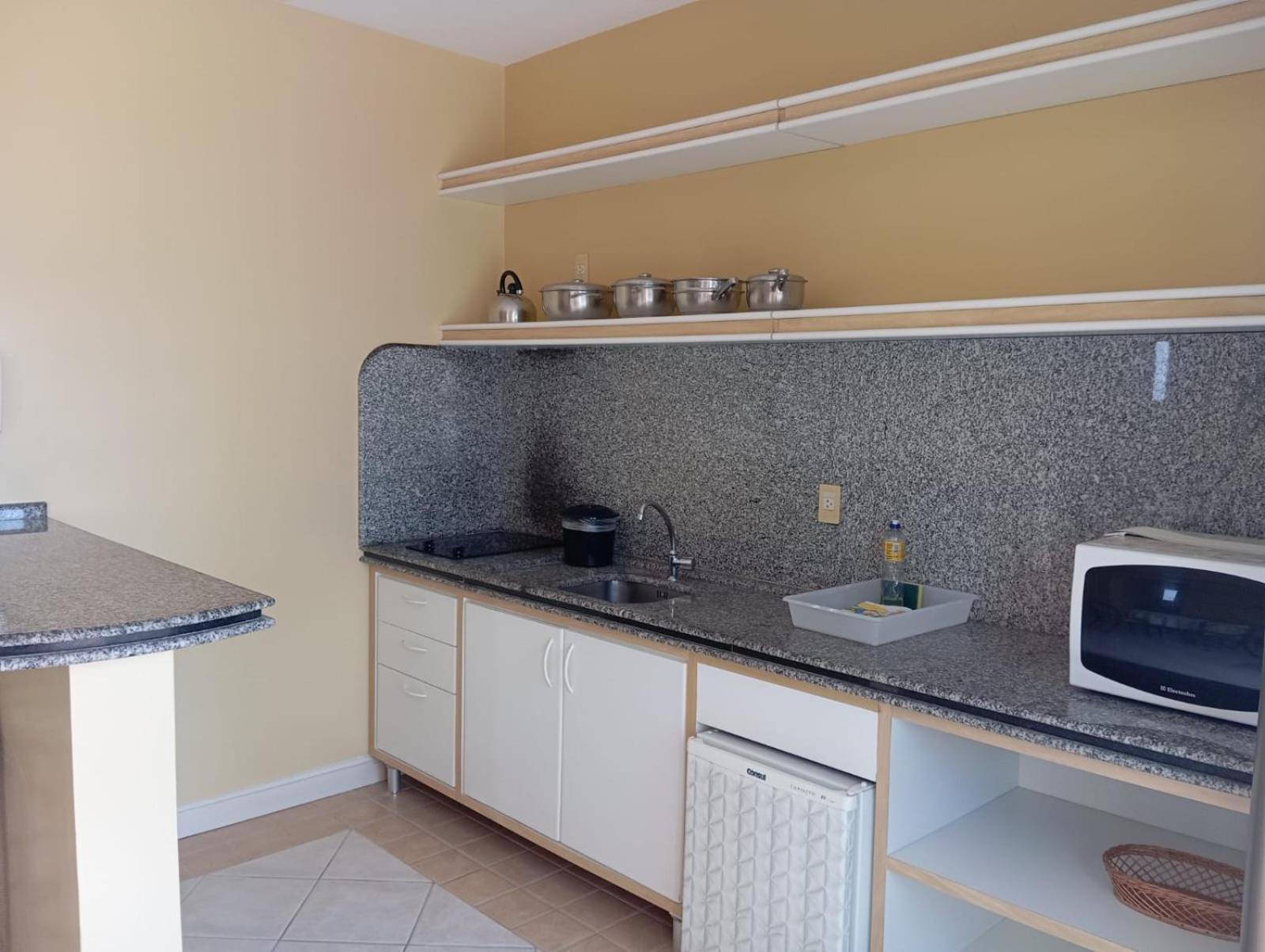 Golfinhos Apart-Hotel - Apto Terreo Frente Ao Mar!!! Флорианополис Экстерьер фото